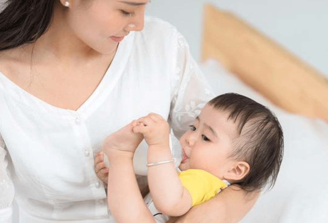 How a Live-In Postpartum Doula Helps New Mothers Recover Faster After Birth