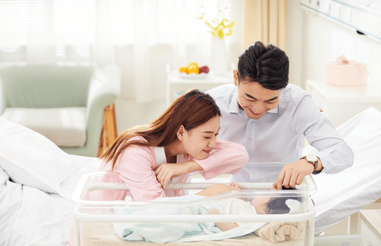 Choosing a Postpartum Doula for First-Time Parents: A Complete Guide to Finding the Right Support
