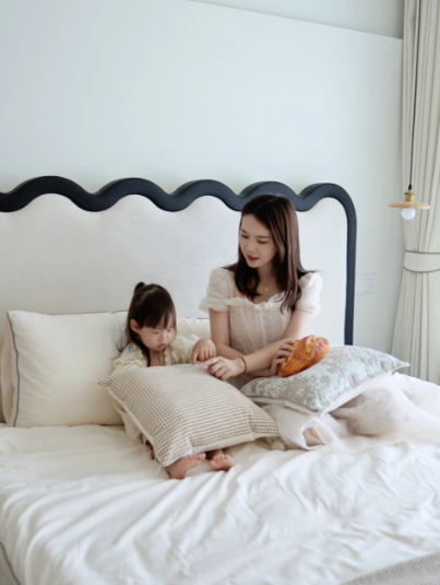  Live-In Postpartum Doula for Busy Families: Is It Right for You?