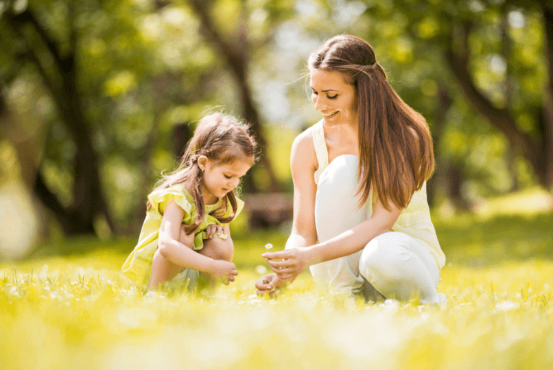 A Typical Day With a Live-In Postpartum Doula: 24/7 Newborn Care and Mom Support