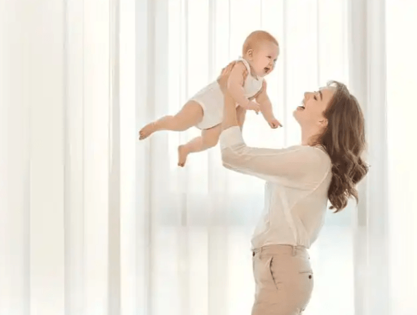 How to Choose Luxury Postpartum Care in California: Vetting Guide